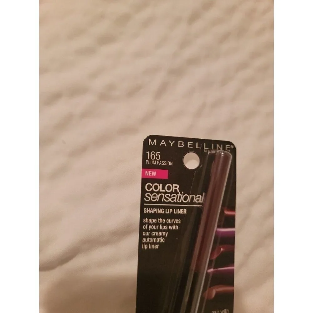 Maybelline Color Sensational Shaping Lip Liner #165 PLUM PASSION. New Sealed